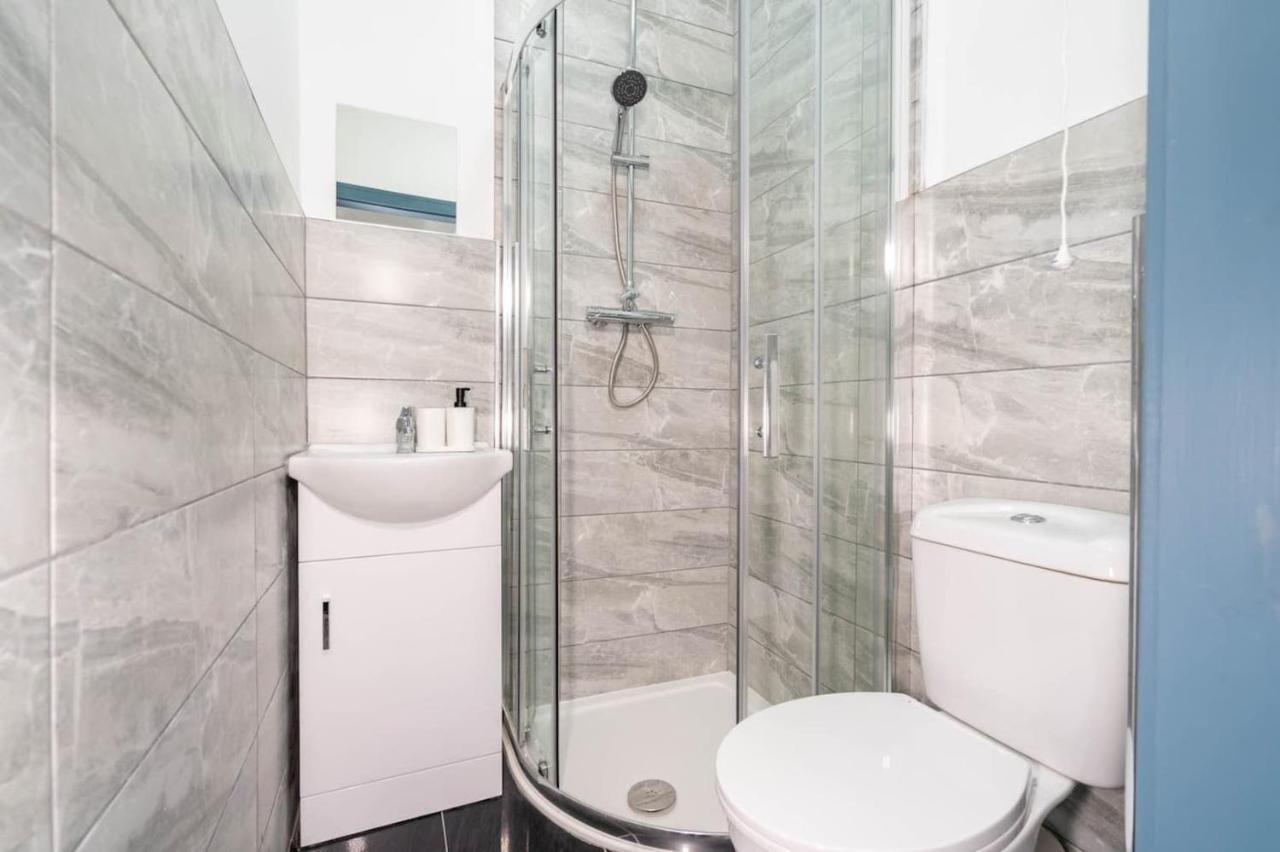 Apartament Comfy, Modern Studio With Netflix Birmingham Zewnętrze zdjęcie